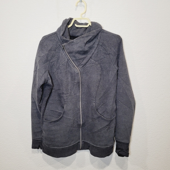 Lululemon Cozy cuddle up jacket - Picture 3 of 10
